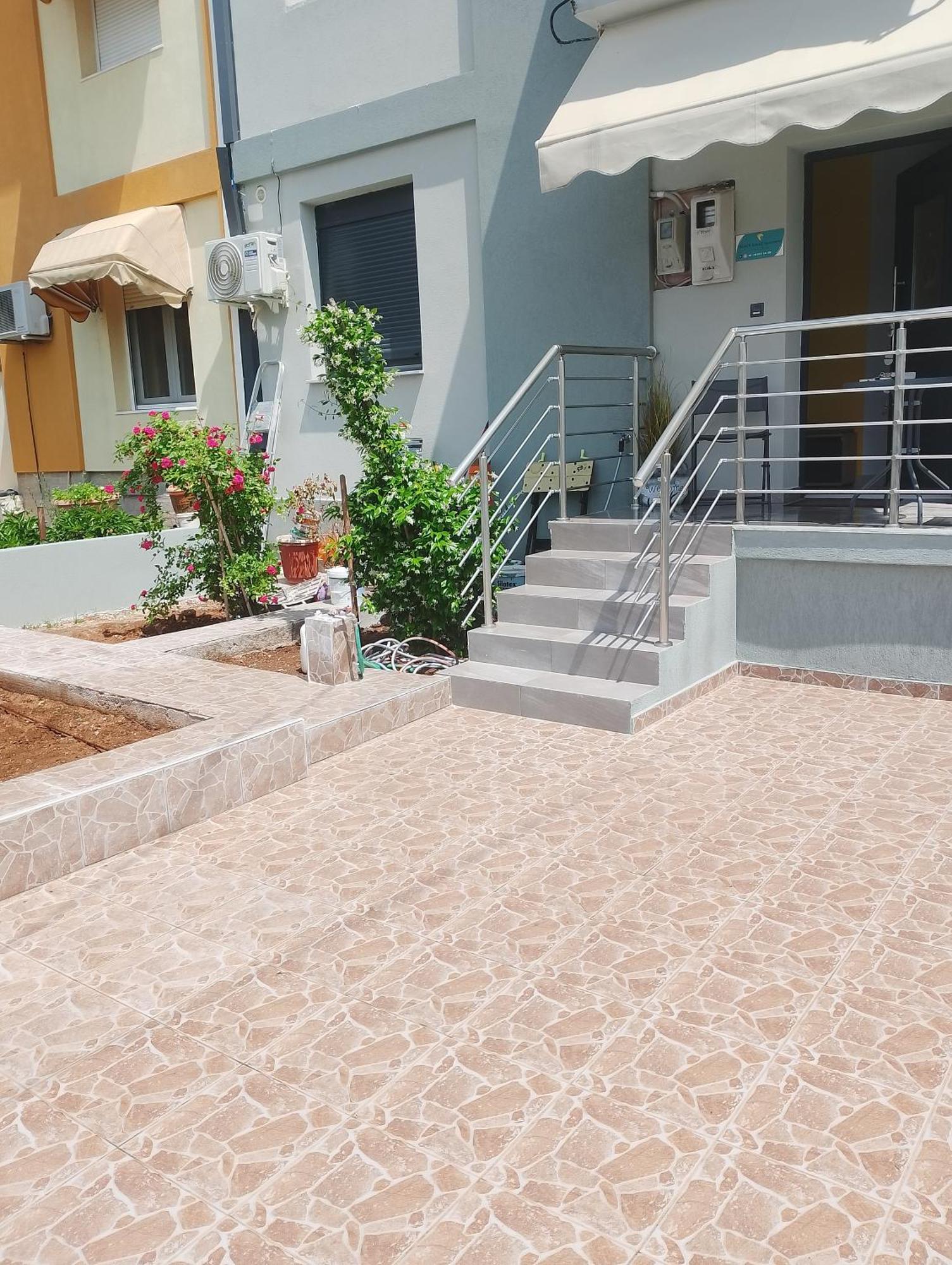Black Eagle Apartment Drama Exterior foto